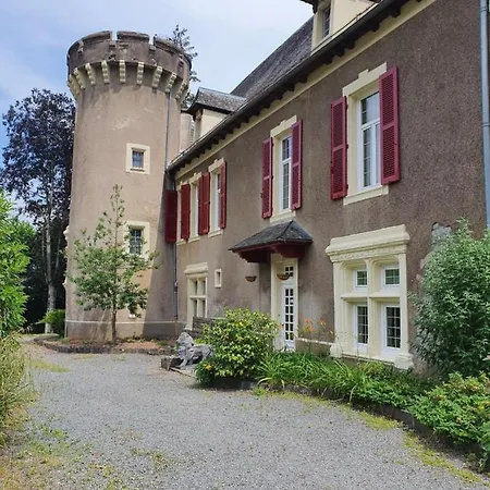 Alojamento de Acomodação e Pequeno-almoço Chateau De 4*