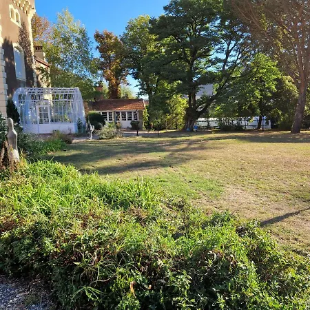 Chateau De Alojamento de Acomodação e Pequeno-almoço