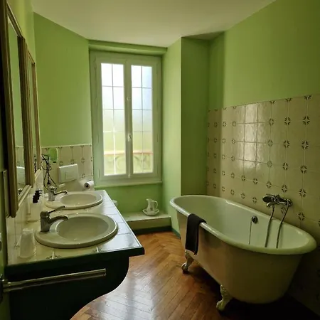 Chateau De 4*