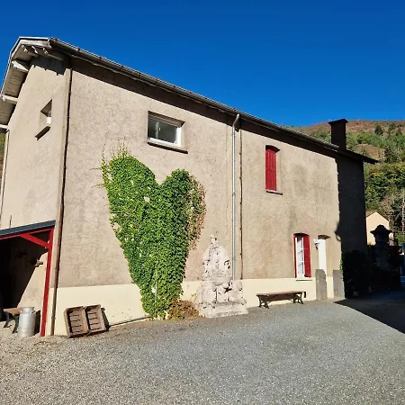 Chateau De Bed & Breakfast 4*