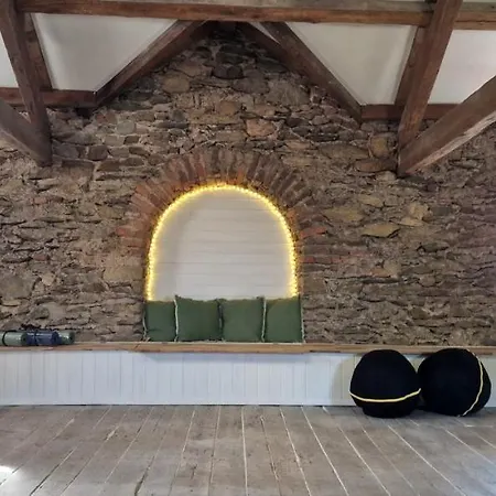 Bed & Breakfast Chateau De Viviez